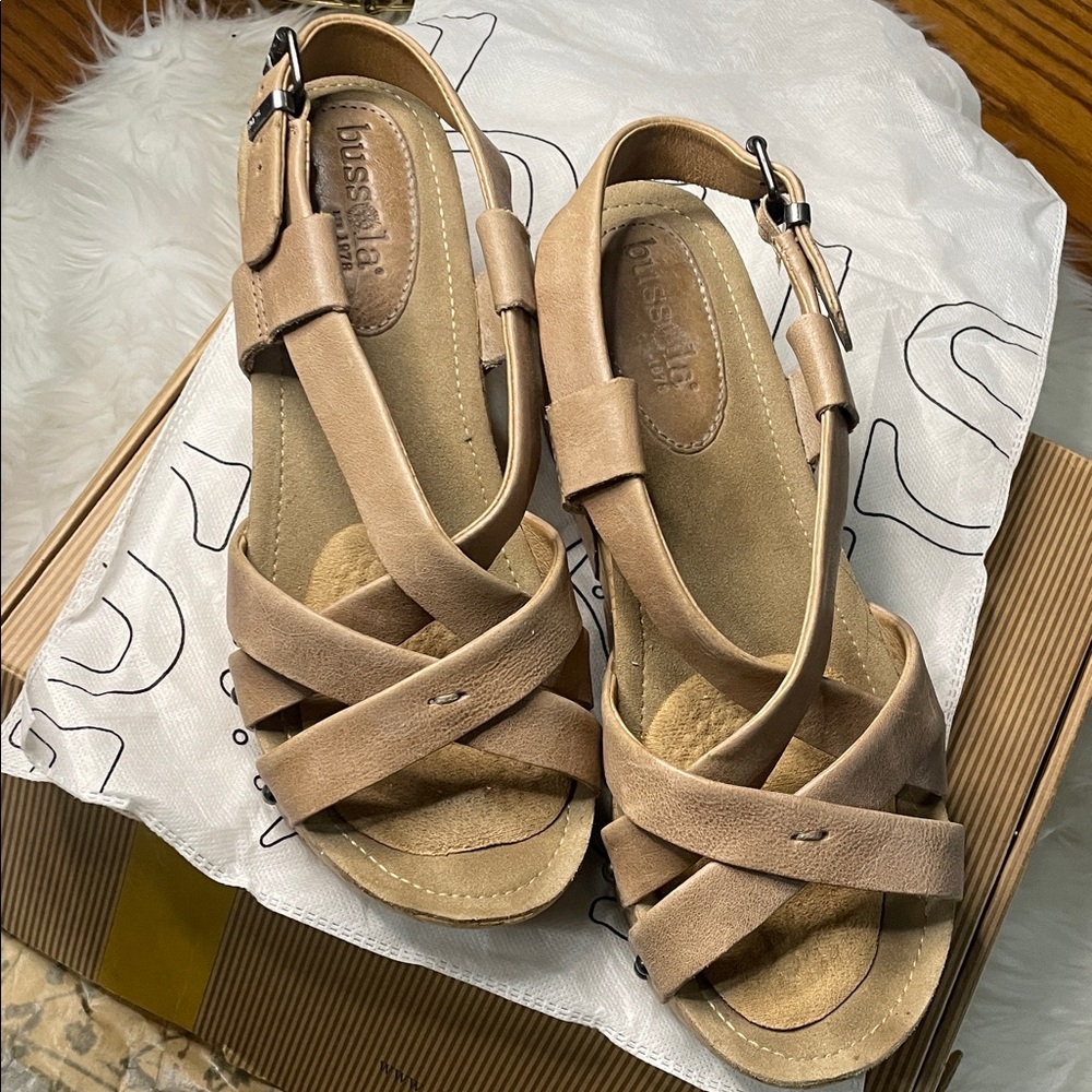Bussola sandals. Cork wedge heel.  Size EU 39. Taupe